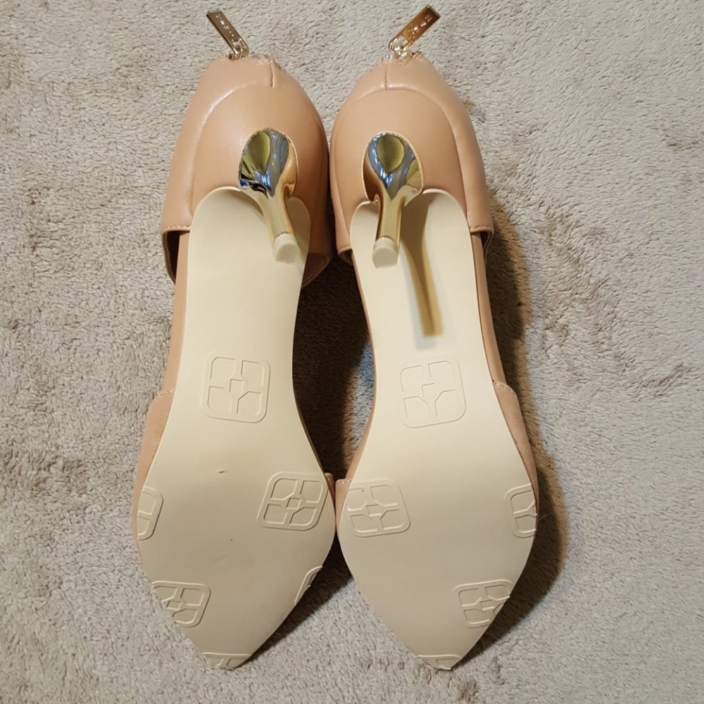 New In Box IMAN Camel & Gold Pumps Zip in Back. 7 - Picture 6 of 8